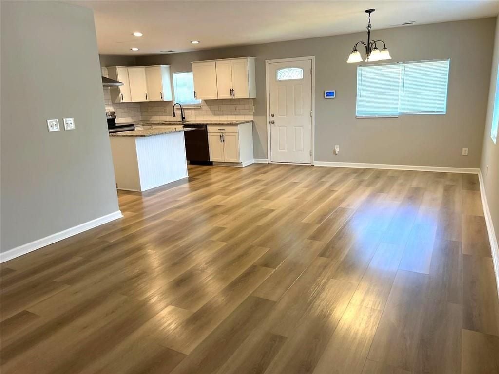 Building Photo - 566 Rockwell St SW