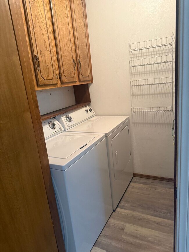 Building Photo - Condominium