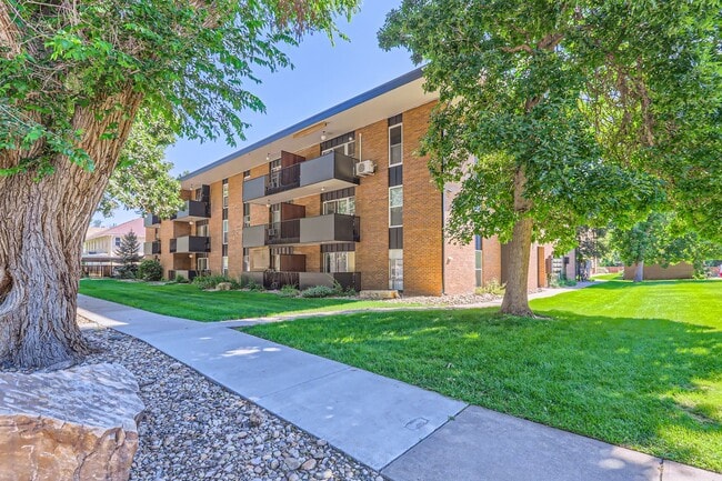 Building Photo - 620 Mathews St