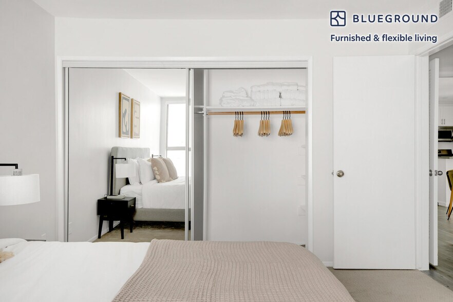 Building Photo - 115 N Wetherly Dr