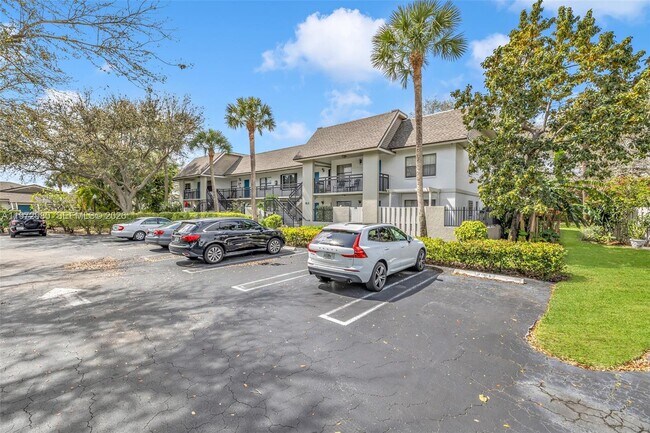 Building Photo - 3014 SW 21st Terrace