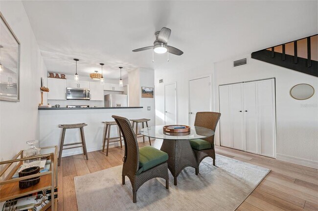 Building Photo - 4821 W McElroy Ave