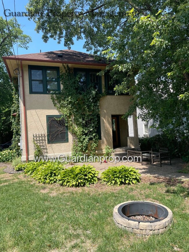 Building Photo - Linden Hills Single Family Home, 2 Car Gar...