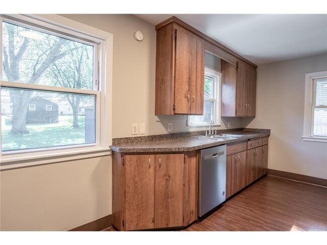 Building Photo - 3708 Xenia Ave N