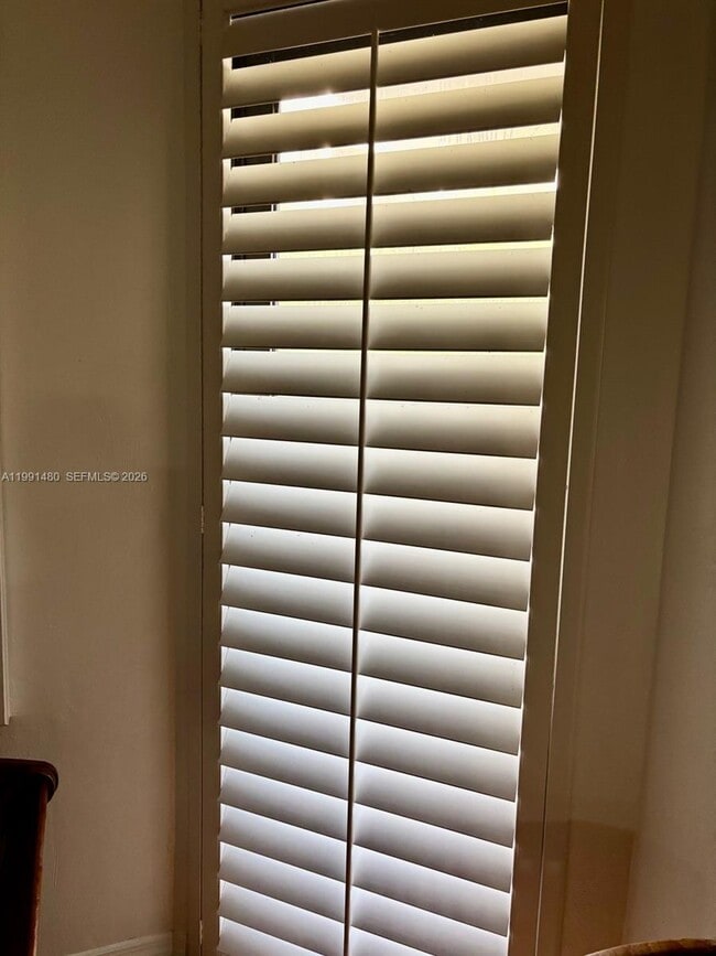 Building Photo - 201 Crandon Blvd