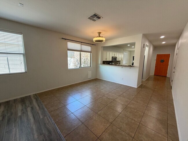 Building Photo - 14934 W Georgia Dr
