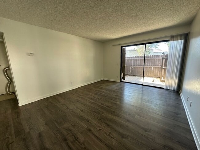 Building Photo - Available now | 1 Bedroom - 1 Bathroom |  Condo in Colton!