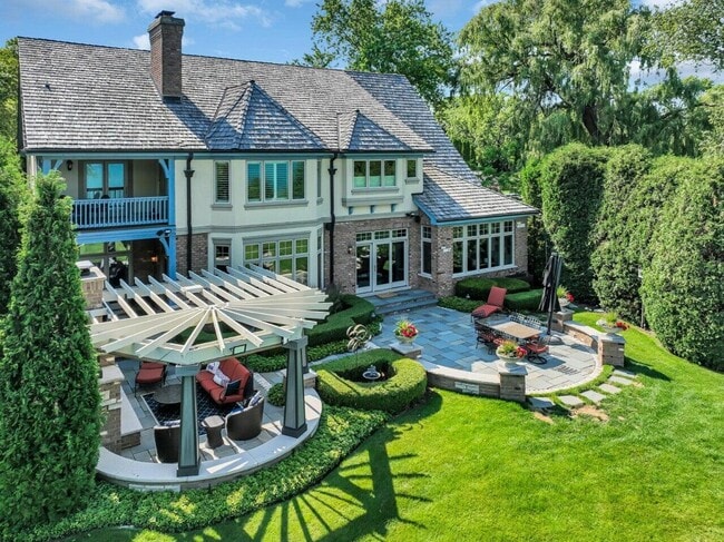 Building Photo - 106 Michigan Ct