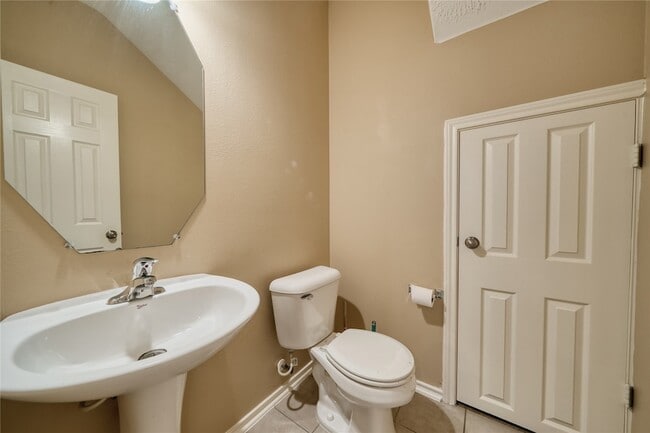 Building Photo - 2831 Hackamore Hollow Ln