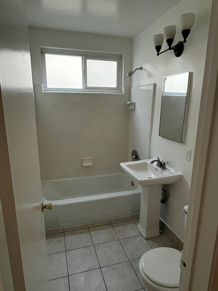 Building Photo - 8315 W Manchester Ave