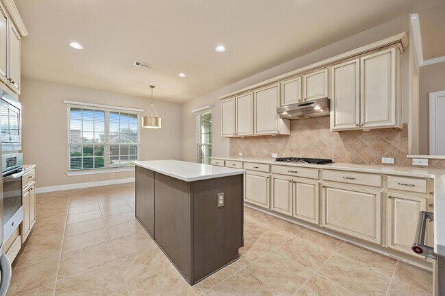 Building Photo - 216 Armstrong Dr