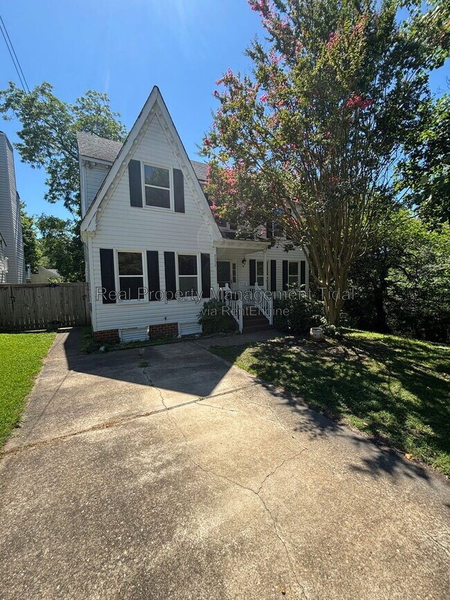 Building Photo - 8956 Belgrave Ave