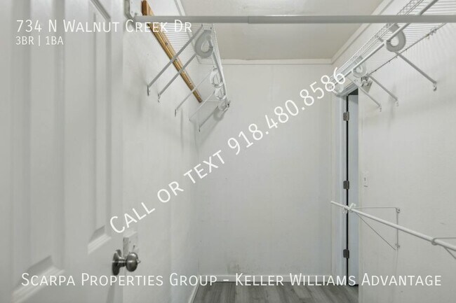 Building Photo - 734 N Walnut Creek Dr