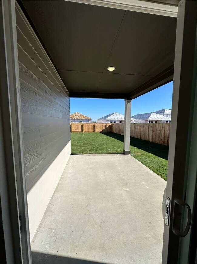 Building Photo - 112 Rother Pl