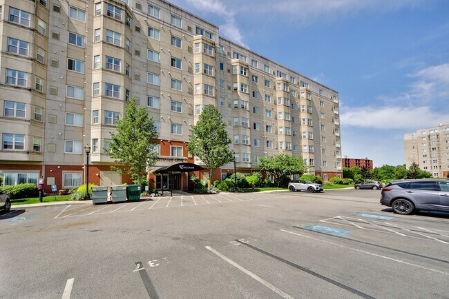 Building Photo - 1 Cityview Ln