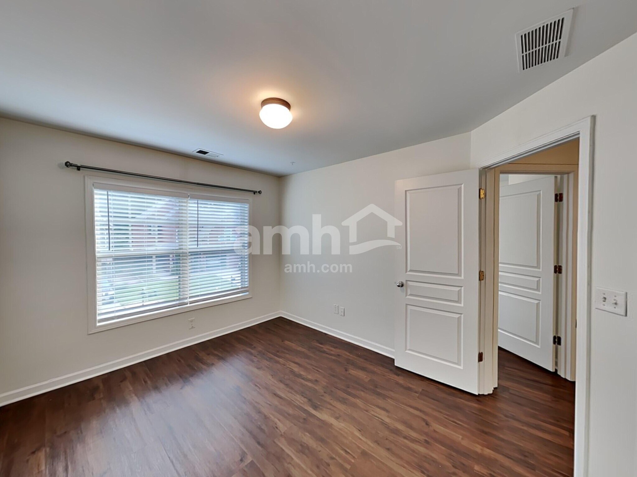 Building Photo - 308 Downing Creek Trl