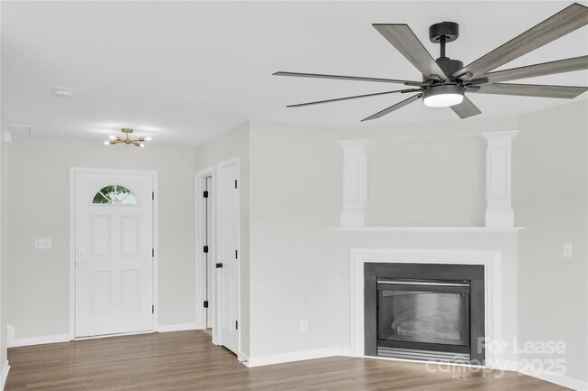 Building Photo - 12915 Deaton Hill Dr