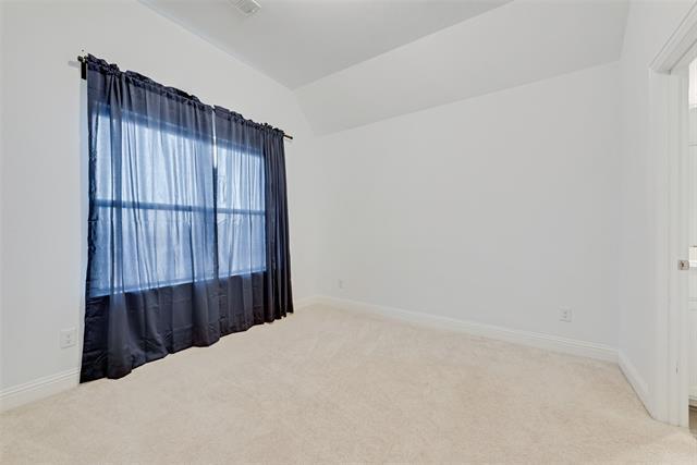 Building Photo - 1027 Huckleberry St