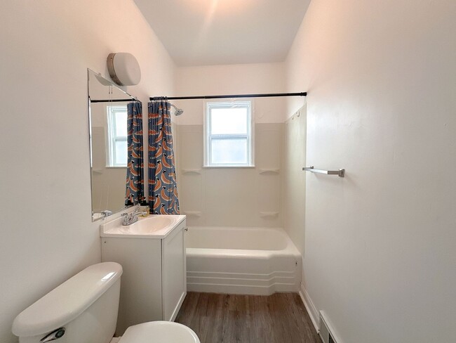 Building Photo - 1 bedroom 1 bath