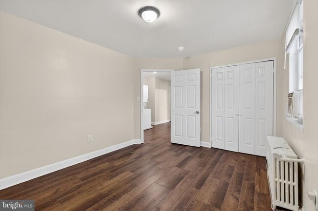 Building Photo - 3207 11th Pl SE