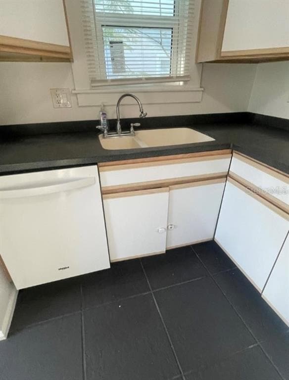 Building Photo - 1231 Highland St N