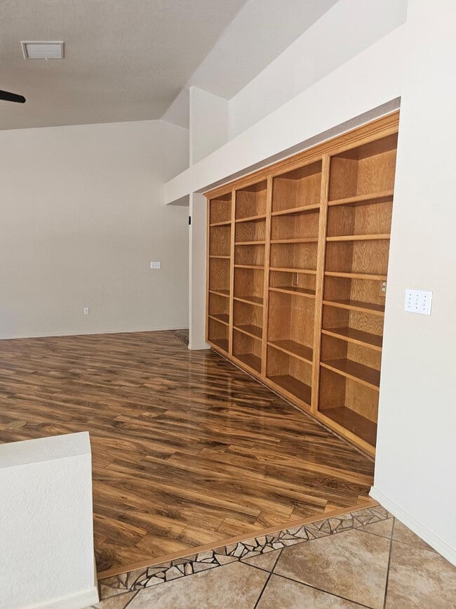 Building Photo - 3636 Kalispell Ave