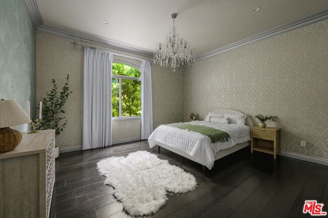 Building Photo - 4705 Los Feliz Blvd