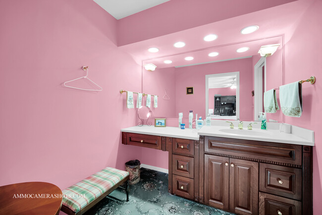 Building Photo - 2344 Appleby Dr