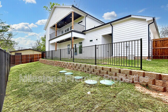 Building Photo - 432 Bentwood Dr