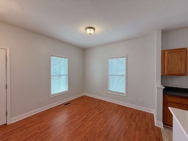Building Photo - Charming 3-Bedroom Home in the Heart of Raleigh!
