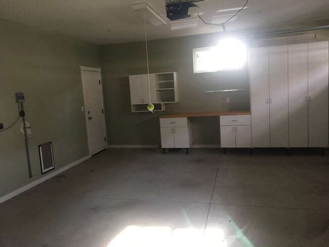 Building Photo - 1382 Pismo St