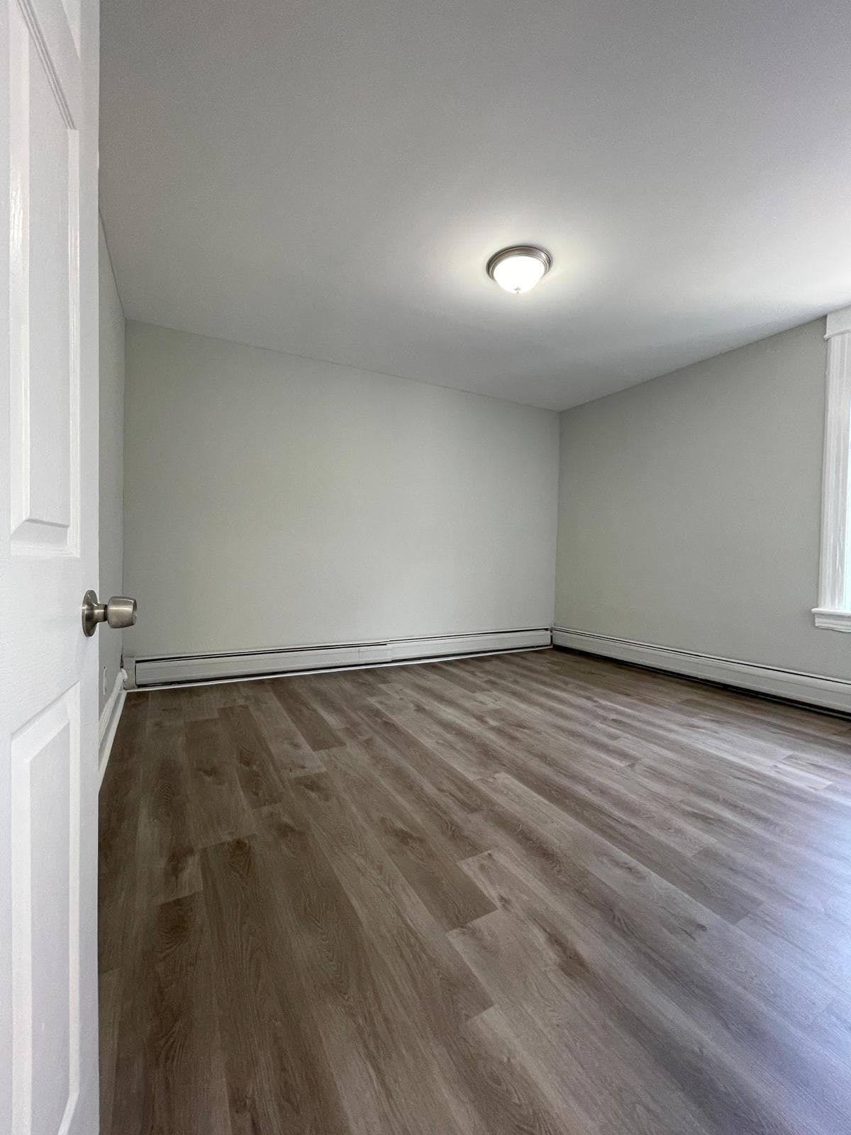 184 Garfield Ave 4 - 180 Garfield Ave