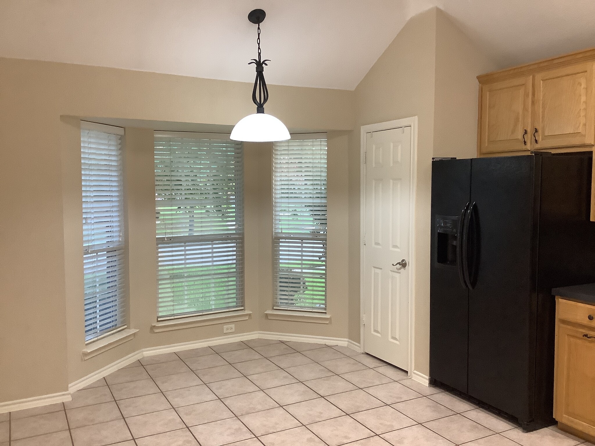Building Photo - 4410 Shady Elm Dr