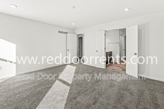 Building Photo - 6903 Oakdale Ln