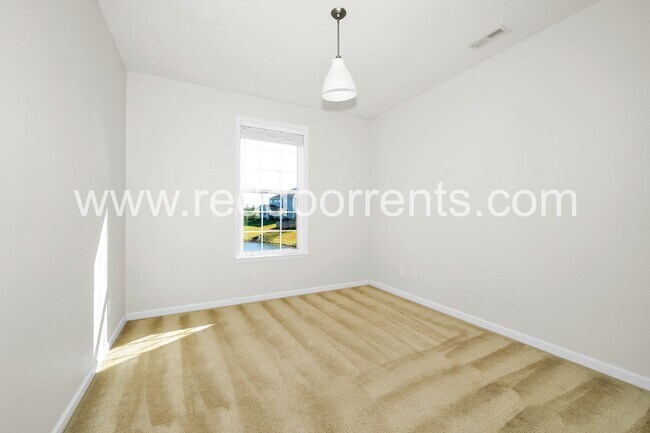 Building Photo - 7737 Solomon Dr