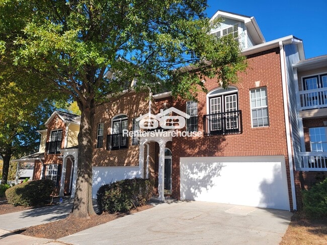 Building Photo - 52 Glenn St SE