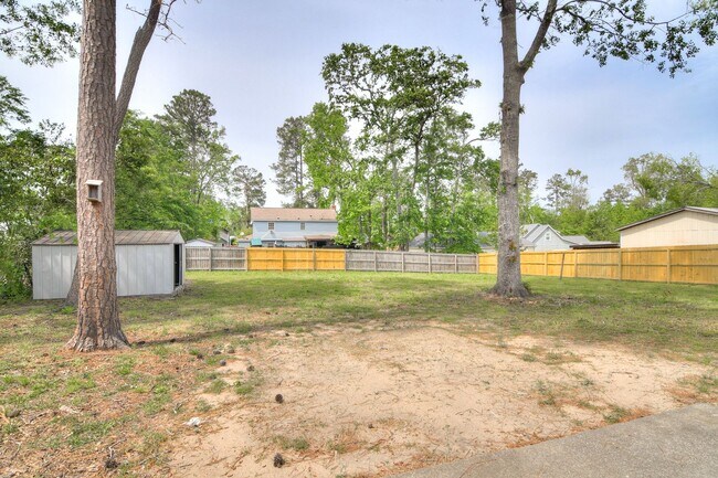 Building Photo - Brick Ranch in Columbia County