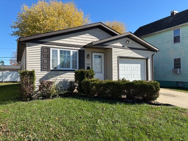 Primary Photo - New Phila 3bed Ranch w/ Garage & Full Base...