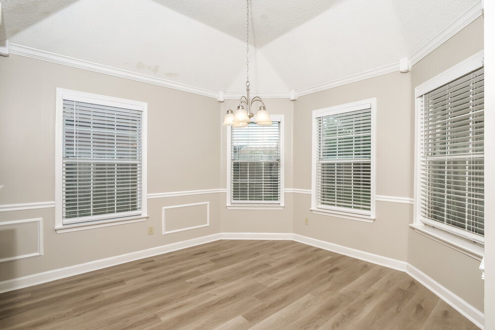 Building Photo - 6643 Collins Way Dr