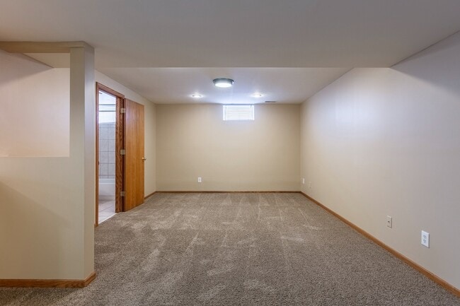 Floorplan - Square 131 - 8 Plex