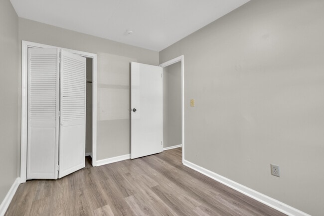 Building Photo - 4329 Whitehall Ln