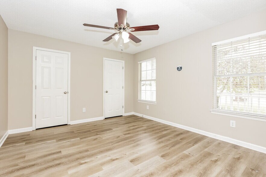 Building Photo - 141 Bill Stewart Blvd