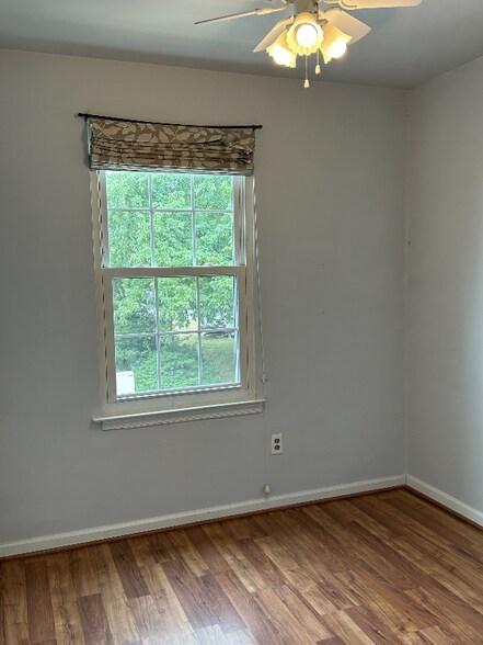 Building Photo - 3065 Antrim Cir