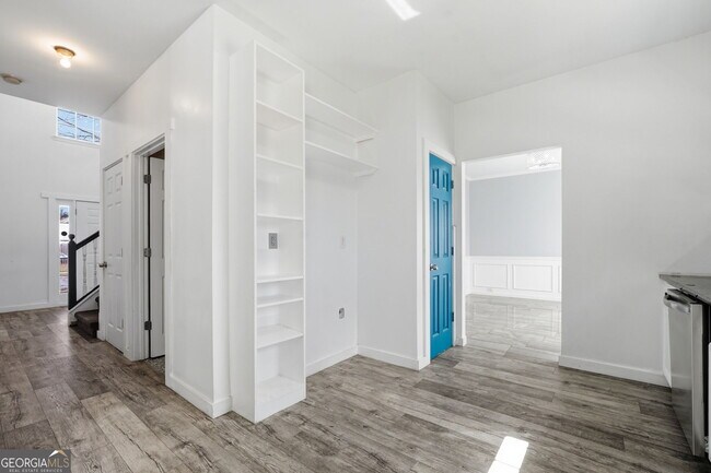 Building Photo - 1582 Ewing Farm Dr