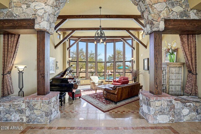 Building Photo - 8171 E Whispering Wind Dr