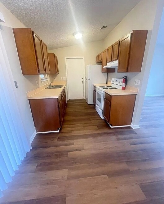 Building Photo - 7976 Shircliff Dr