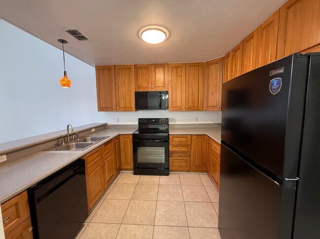 Building Photo - 3089 Sawtooth Dr