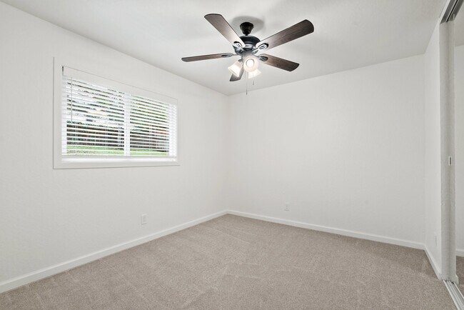 Building Photo - 34 Altamont Dr