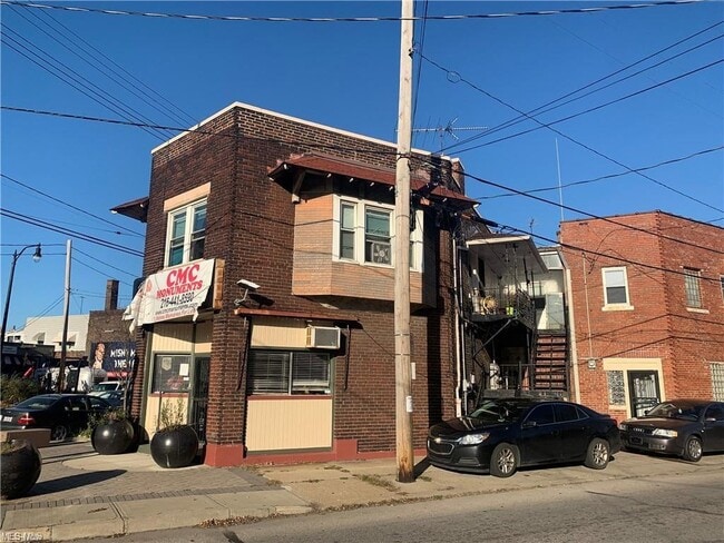 Building Photo - 15300 Waterloo Rd