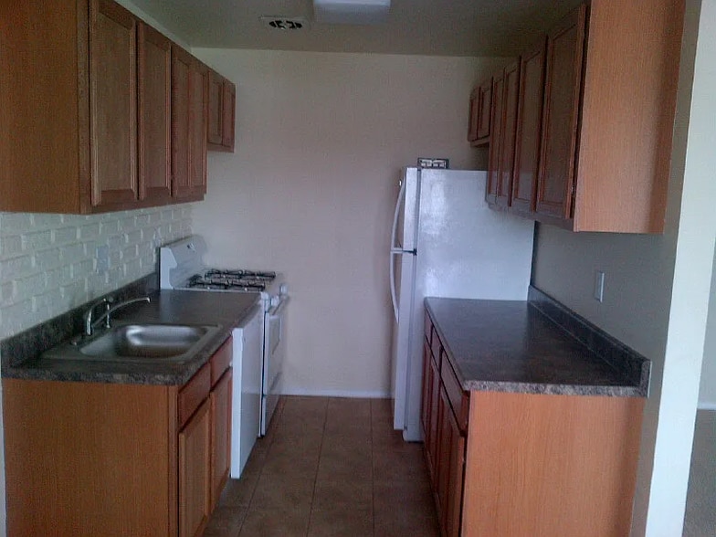 Building Photo - 5410 85th Ave